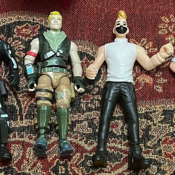 Fortnite figures lot   - Picture 5 of 5
